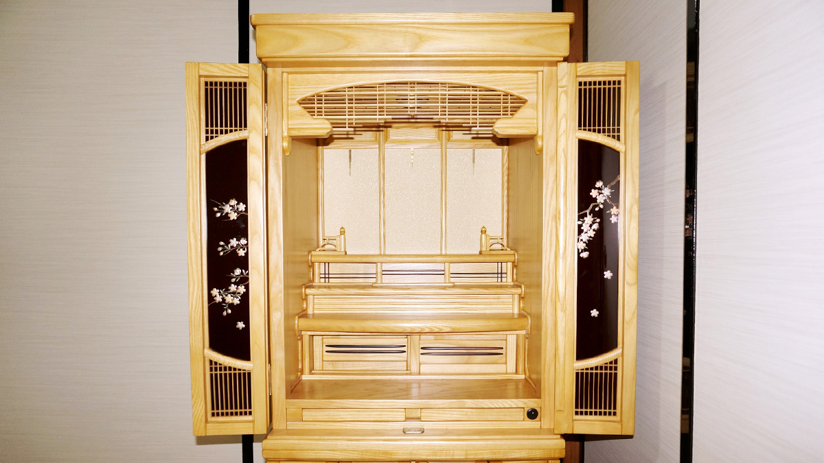 木製の仏壇のイメージ